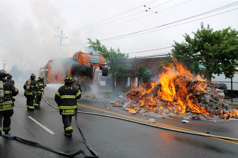 LFD garbage3 060118