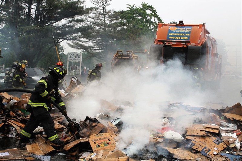 LFD garbage7a 060118