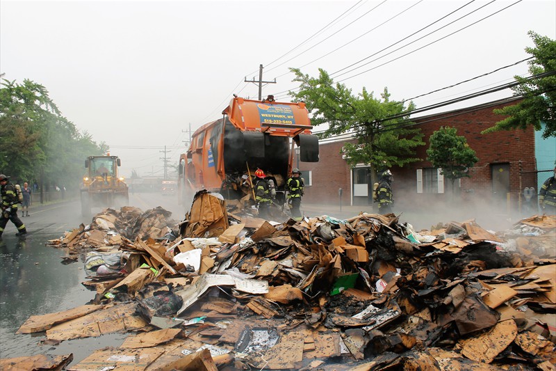 LFD garbage7c 060118