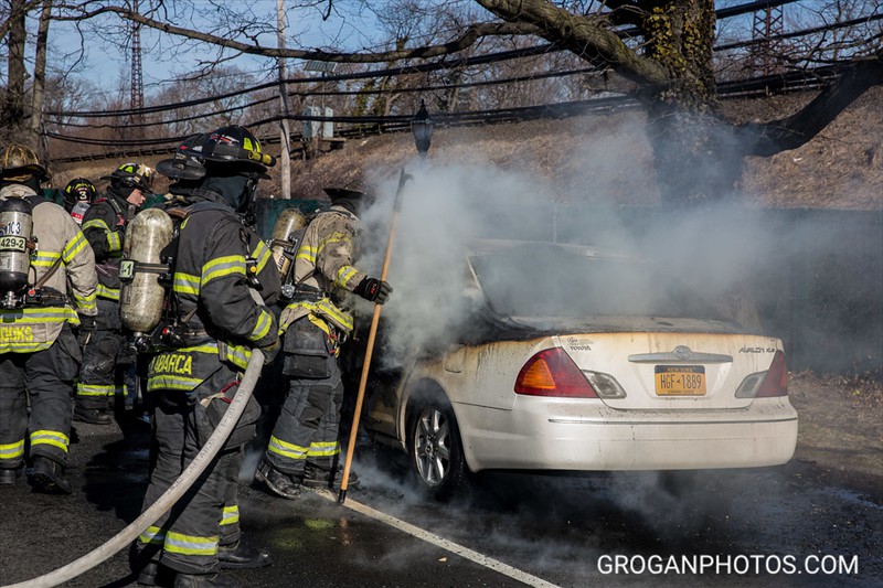 LFD Sunrise car fire 1b 032419