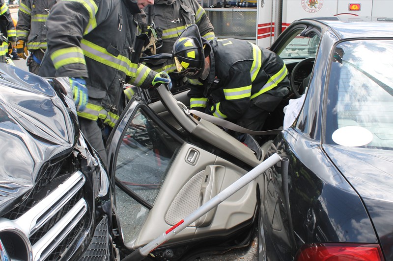 LFD Merrick Road pin 9c 051519