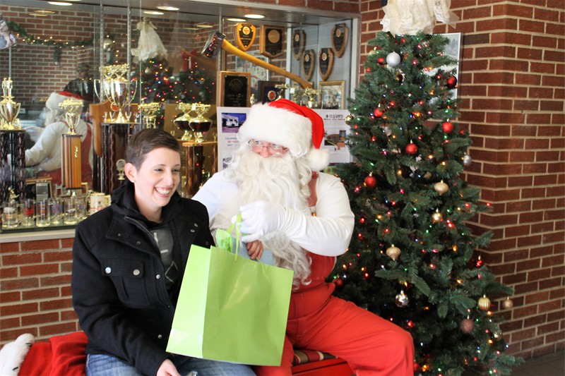 OWW trip 2 120916 santa presents to wounded
