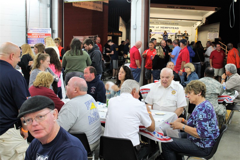 LFD OWW 8h large crowd 090917