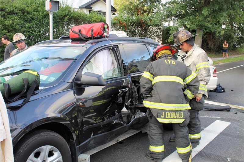 LFD accident peninsula 7 080417