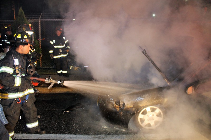 LFD Merrick car 9h 081517