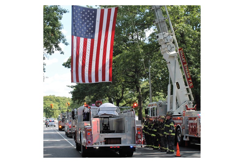 mcd99e 083016 under flag3