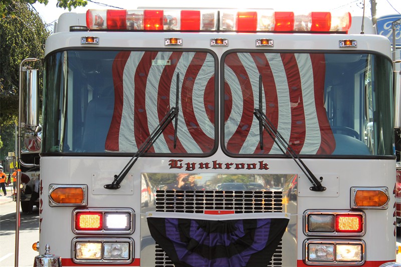 mcd9i 083016 flag window