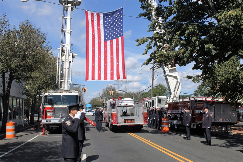 mcd9zzzzzzz 083016 under flag