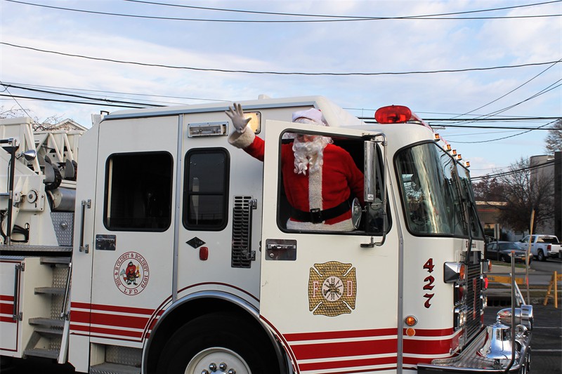 LFD Santa 3 112616