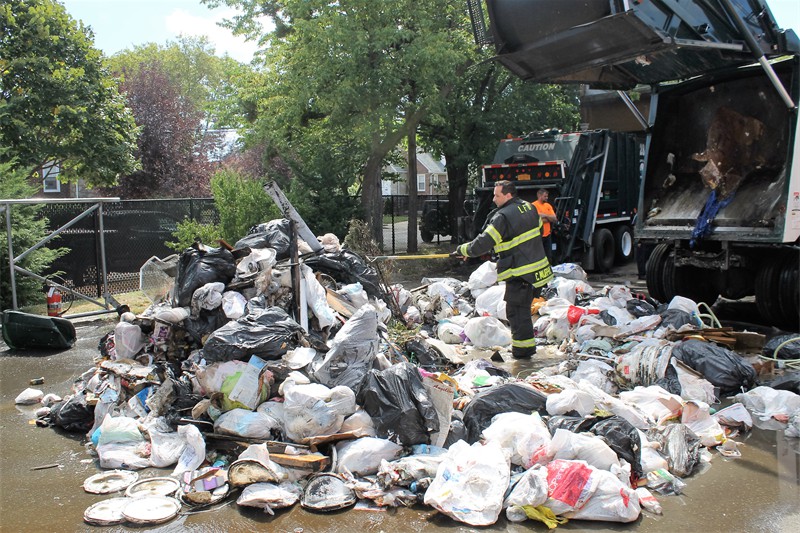 LFD DPW fire7 083016