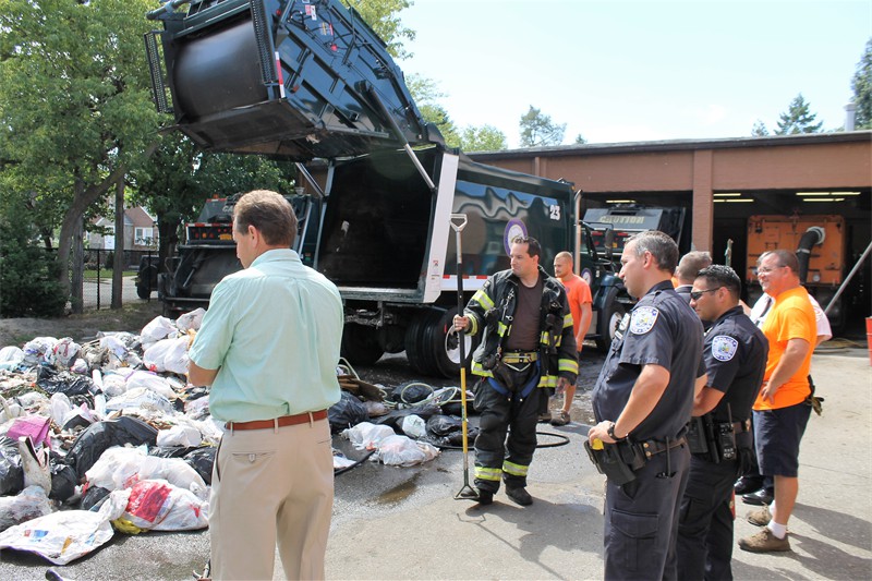 LFD DPW fire9d 083016