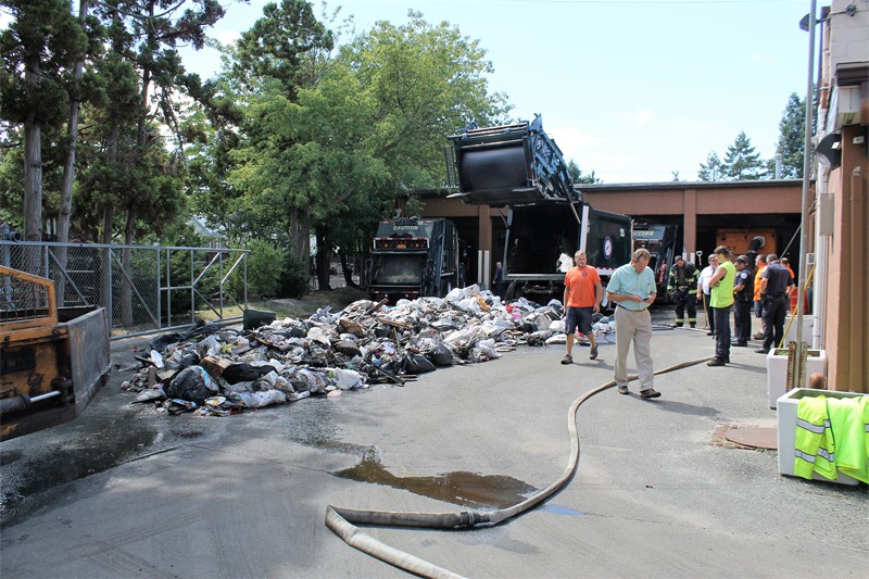 LFD DPW fire9f 083016