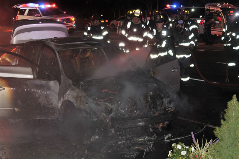 LFD Sunrise Rocklyn car fire 9f 083119