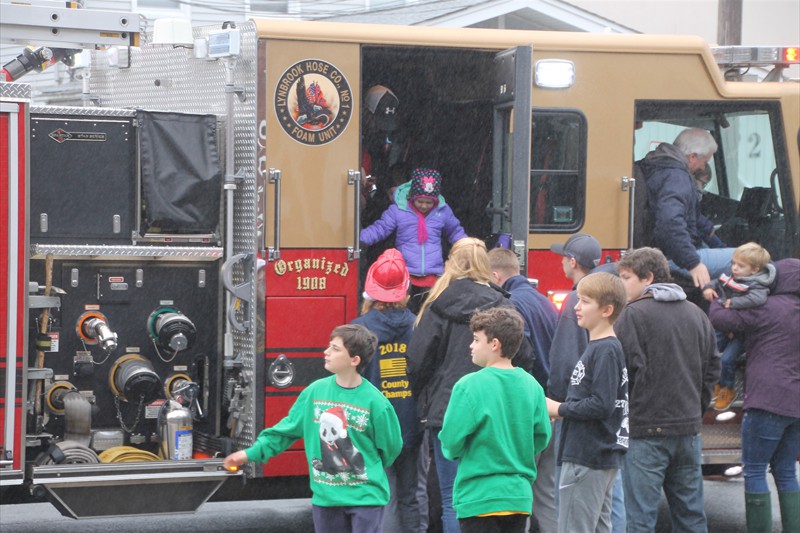 LFD truck rides 3c 121419